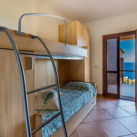 Casa Rosa Bianca * Costa Paradiso